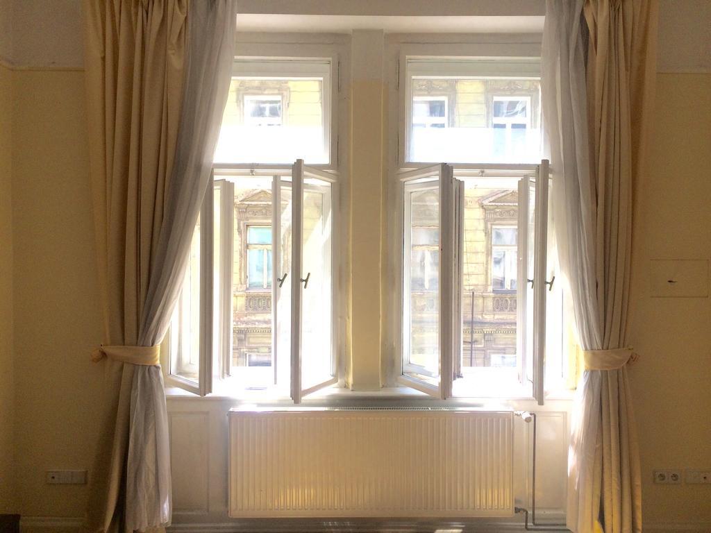 Historic centre-spacious apartment Praga Exterior foto